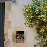 Les Chenevieres 別荘