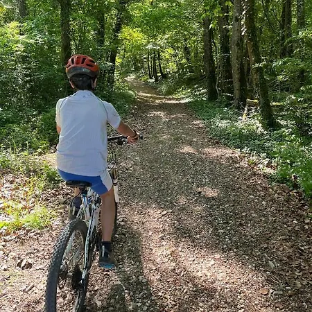 Les Chenevieres Nyaraló Culey